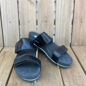 New Balance Slip On City Slide Sandals size 9 Black